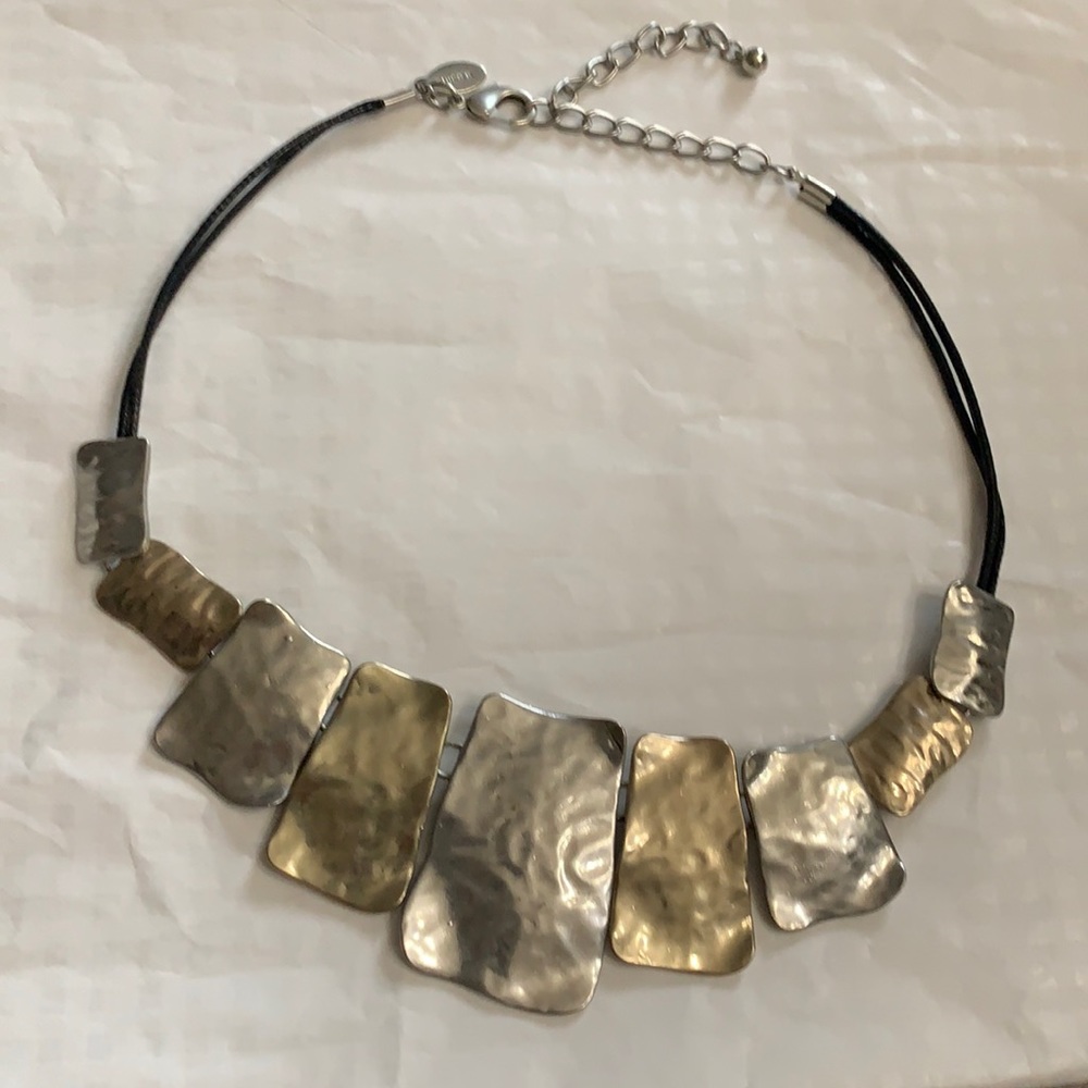 Chico’s Sloan hammered silver and gold chunky bib statement necklace - Picture 3 of 17